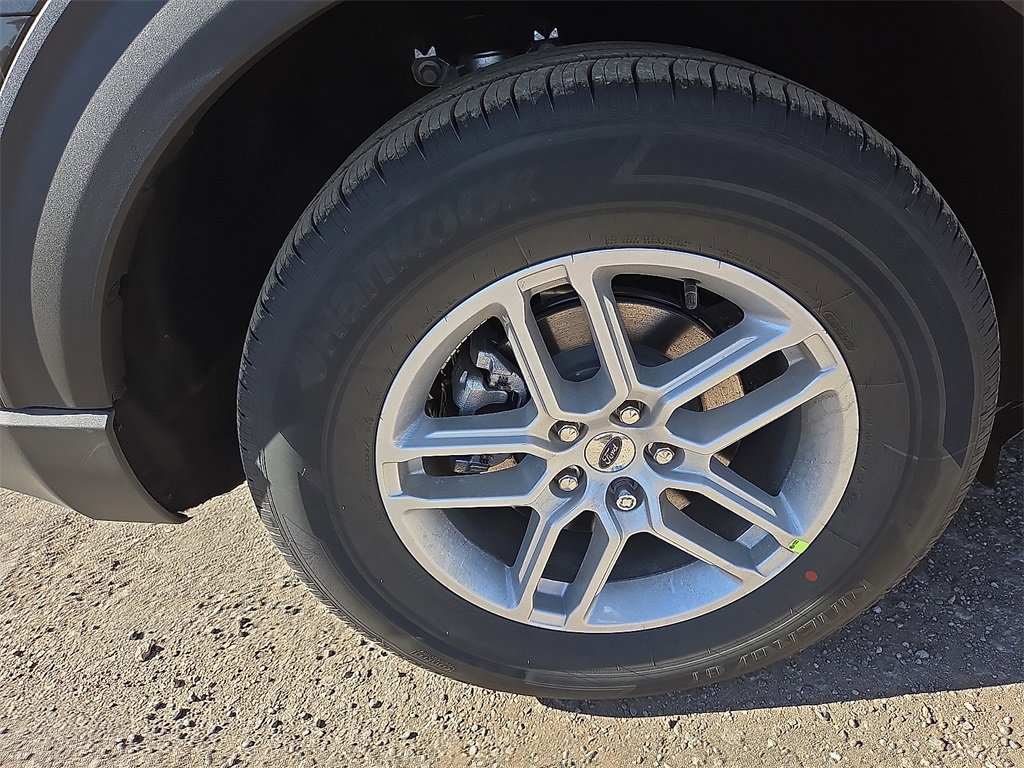 New 2026 Ford Explorer Active image 7
