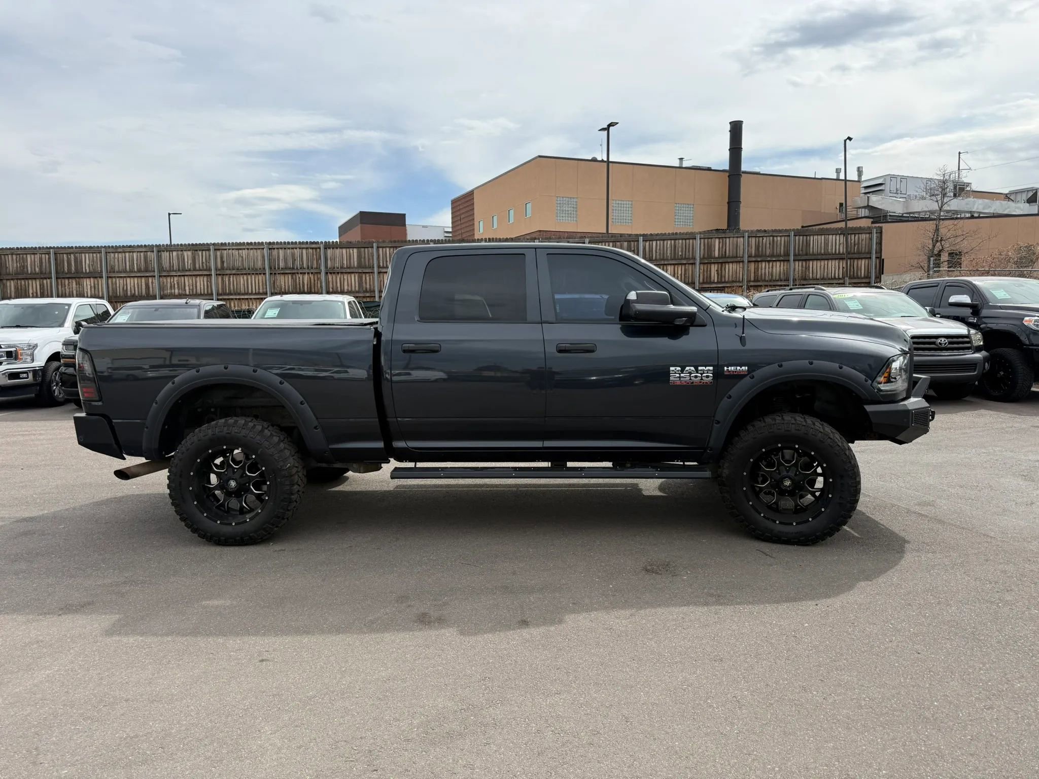 Used 2015 RAM 2500 Tradesman w/ Chrome Appearance Group AWD/4WD image 13
