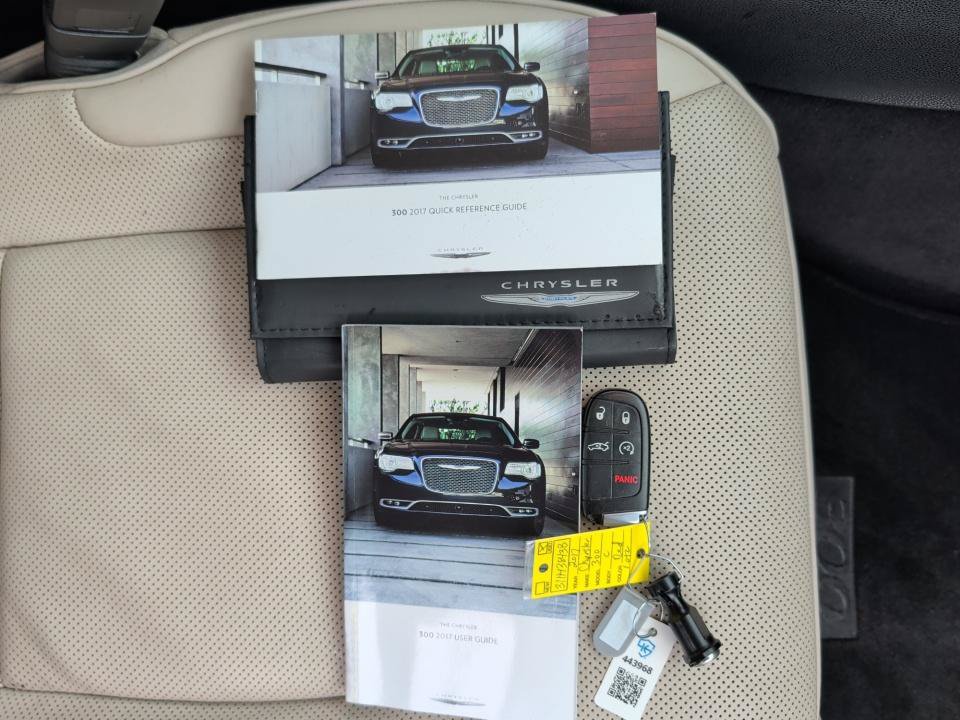 Used 2017 Chrysler 300 C RWD image 38