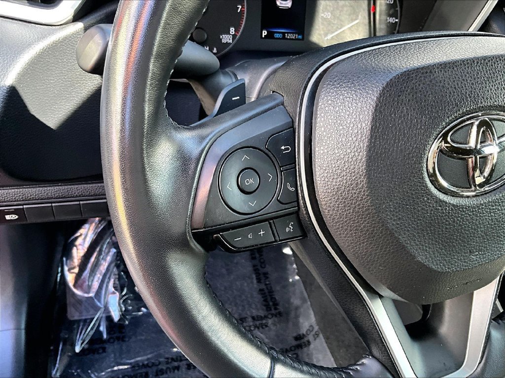 Used 2025 Toyota Corolla SE FWD image 18