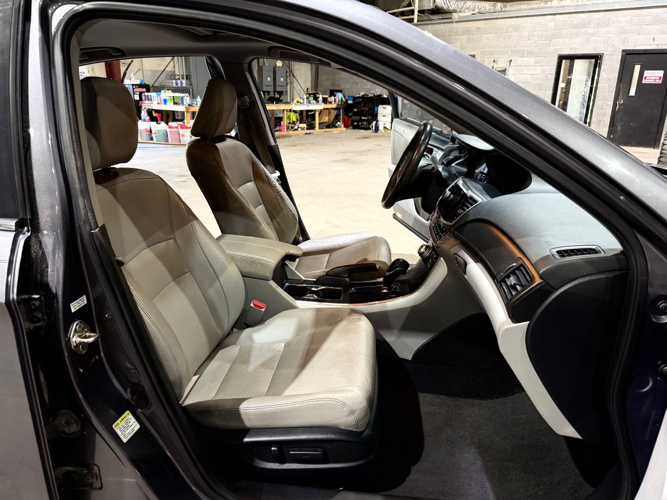Used 2013 Honda Accord Touring image 26