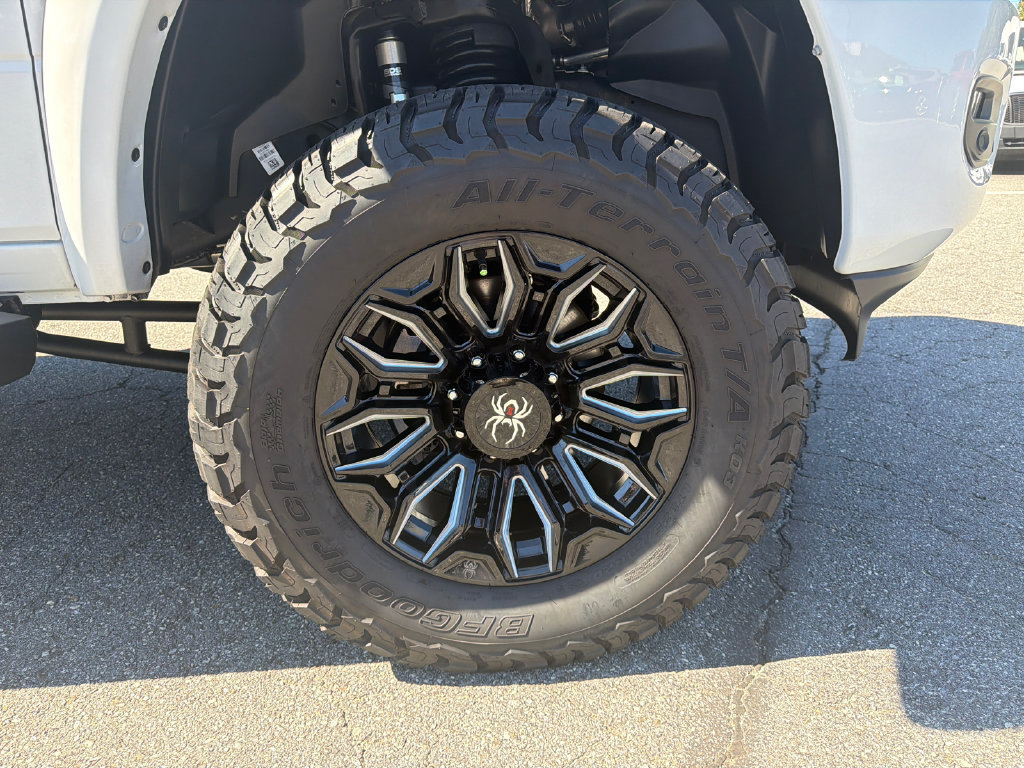 Used 2025 RAM 2500 Big Horn AWD/4WD image 12