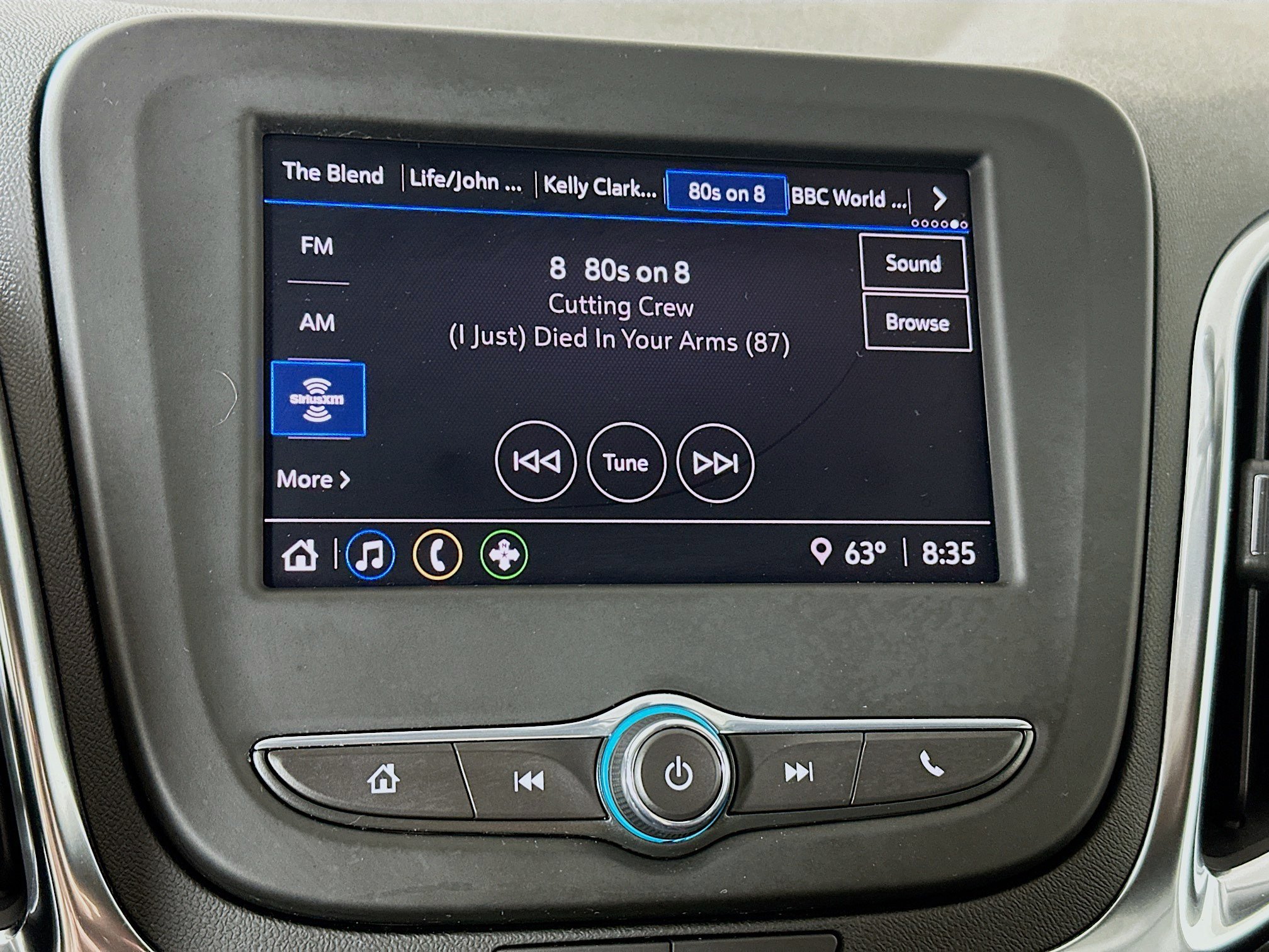 Used 2024 Chevrolet Equinox LT w/ LPO, Floor Liner Package FWD image 14