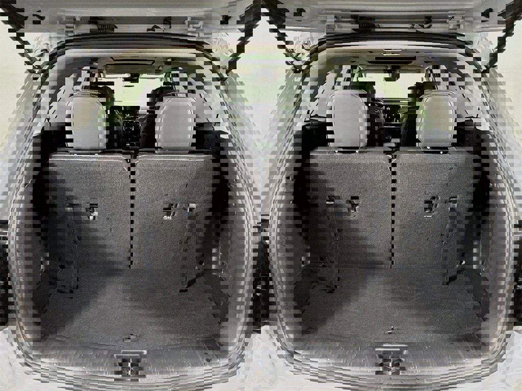 Used 2023 Kia Sorento SX image 19