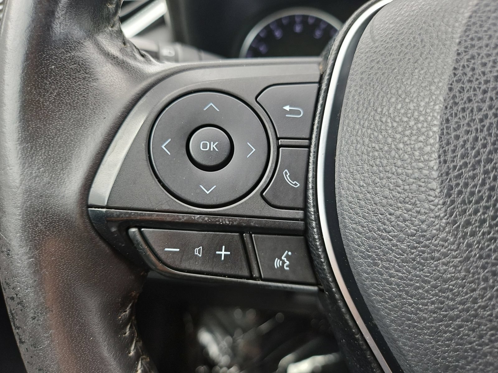 Used 2019 Toyota RAV4 XLE Premium w/ All Weather Liner Package AWD/4WD image 29
