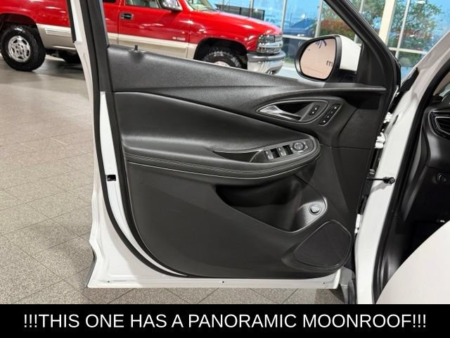 Used 2023 Buick Encore GX Essence w/ Experience Buick Package FWD image 22