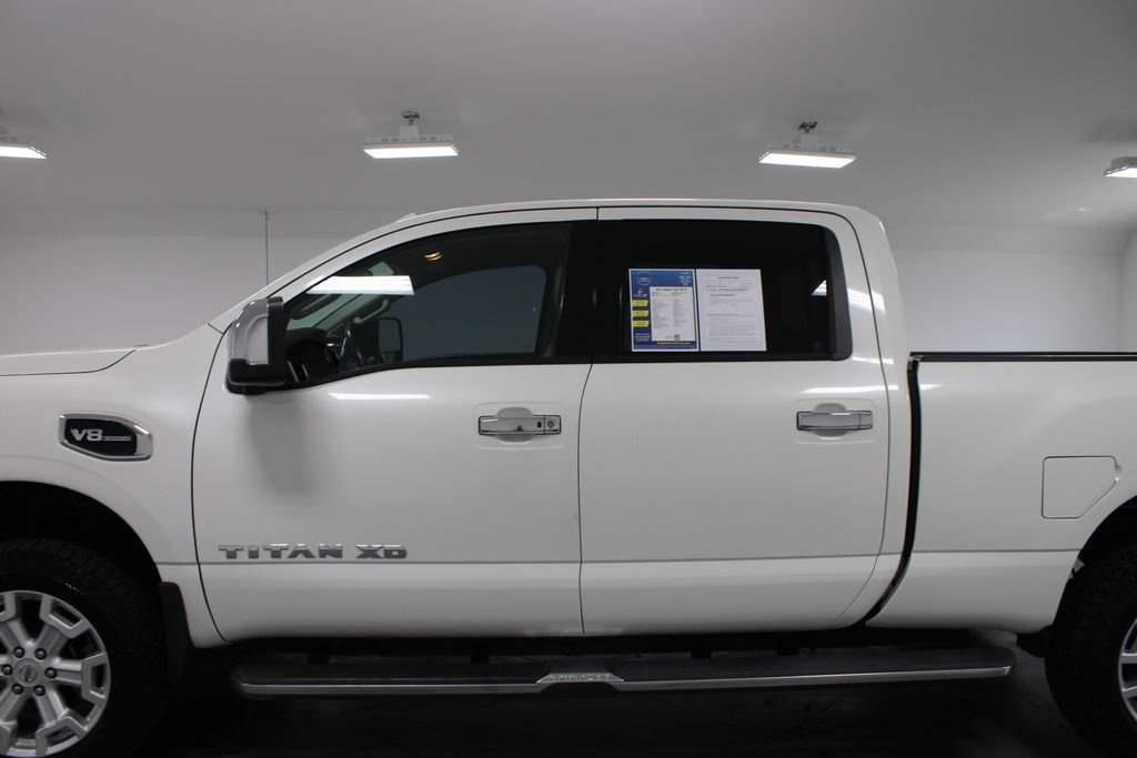 Used 2017 Nissan Titan SL RWD image 6