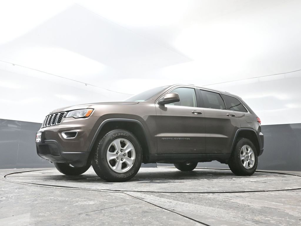 Used 2017 Jeep Grand Cherokee Laredo w/ Quick Order Package 23E image 50