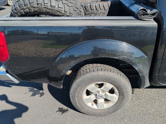 Used 2012 Nissan Frontier SV AWD/4WD image 21