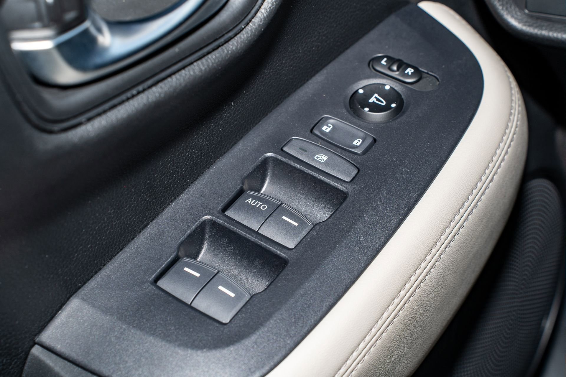 Certified 2023 Honda HR-V LX image 25