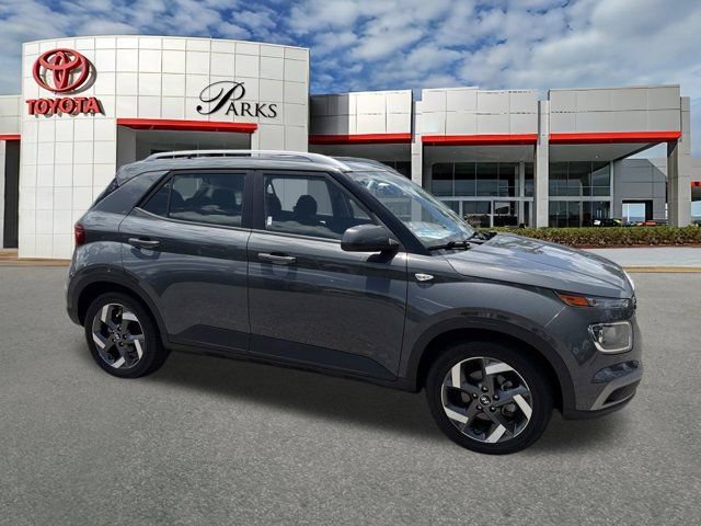Used 2025 Hyundai Venue SEL