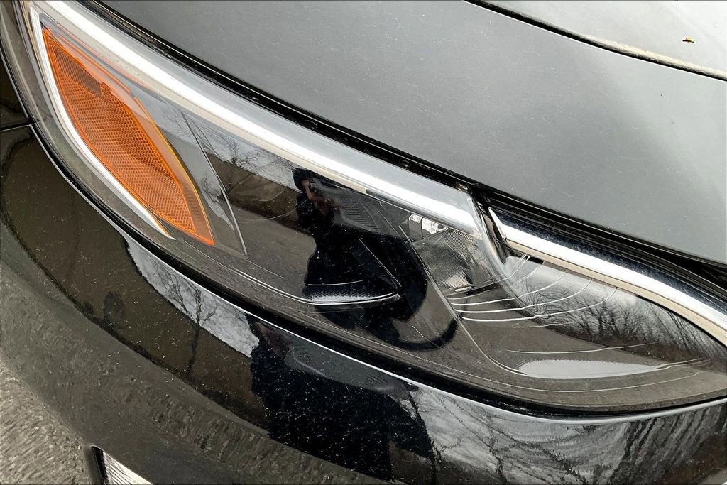 Used 2024 Chevrolet Malibu LT image 30