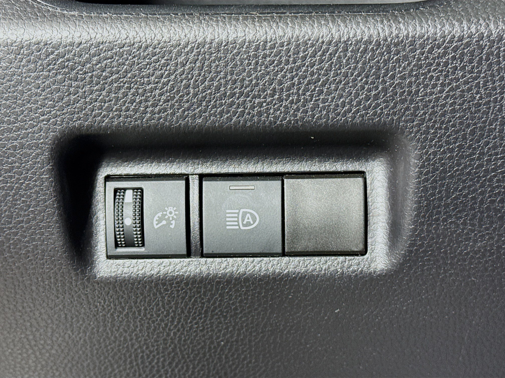 Certified 2025 Toyota RAV4 XLE AWD/4WD image 10