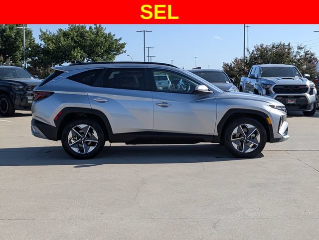 Used 2025 Hyundai Tucson SEL FWD image 4