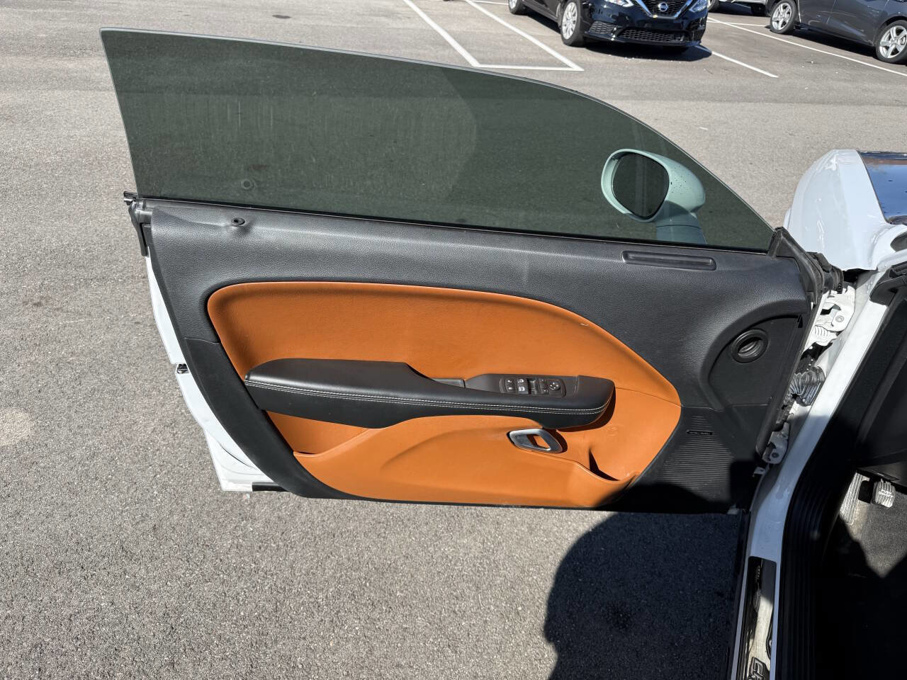 Used 2015 Dodge Challenger SRT w/ Technology Group image 13