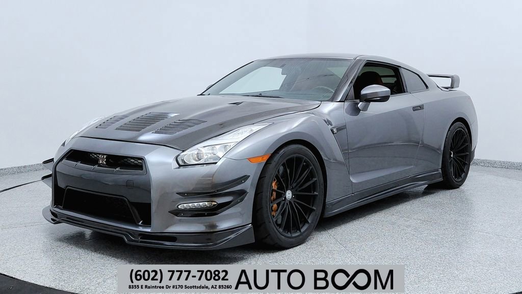 Used 2015 Nissan GT-R Premium image 1