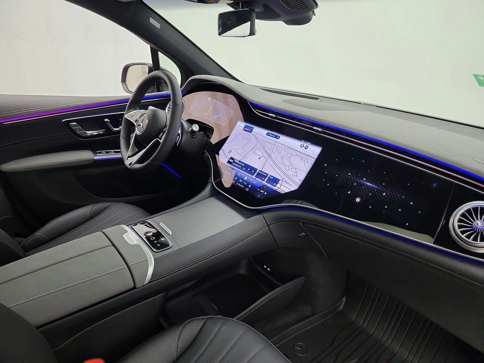 New 2026 Mercedes-Benz EQS 400 4MATIC SUV image 14