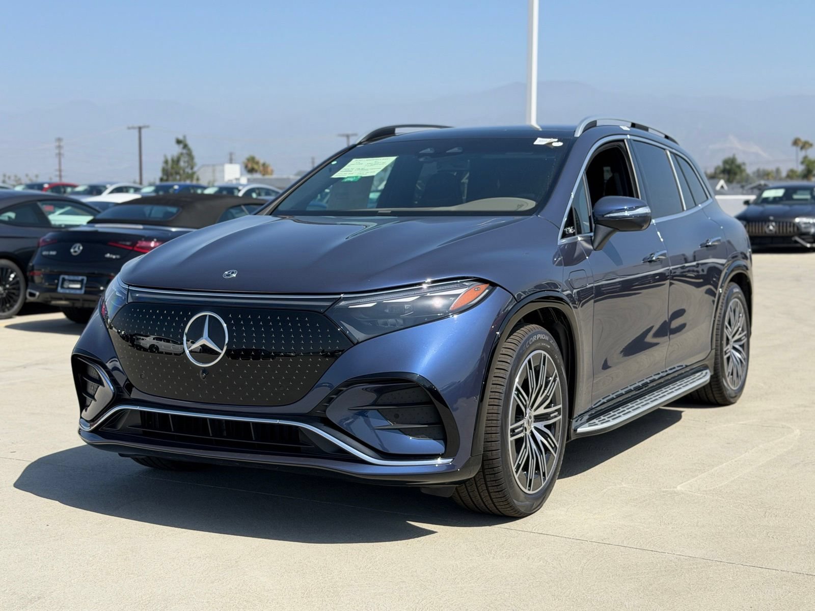 New 2026 Mercedes-Benz EQS 400 4MATIC SUV image 6