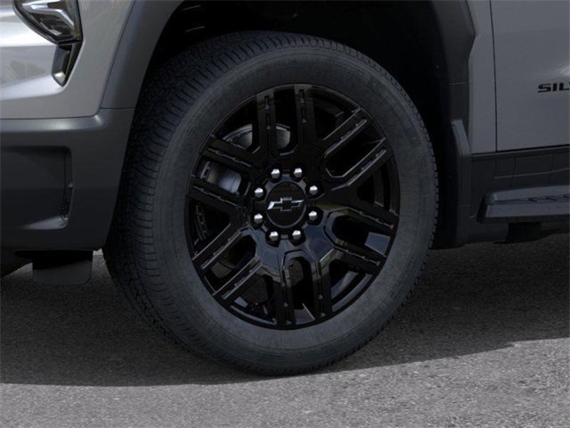 New 2026 Chevrolet Silverado EV LT image 10