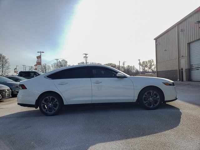 Used 2023 Honda Accord EX image 4