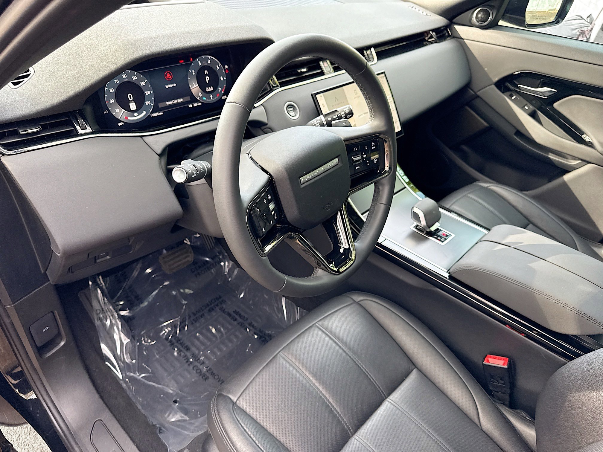 Used 2026 Land Rover Range Rover Evoque S image 25