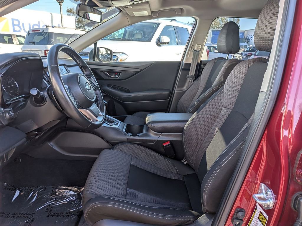 Used 2025 Subaru Outback Premium image 15