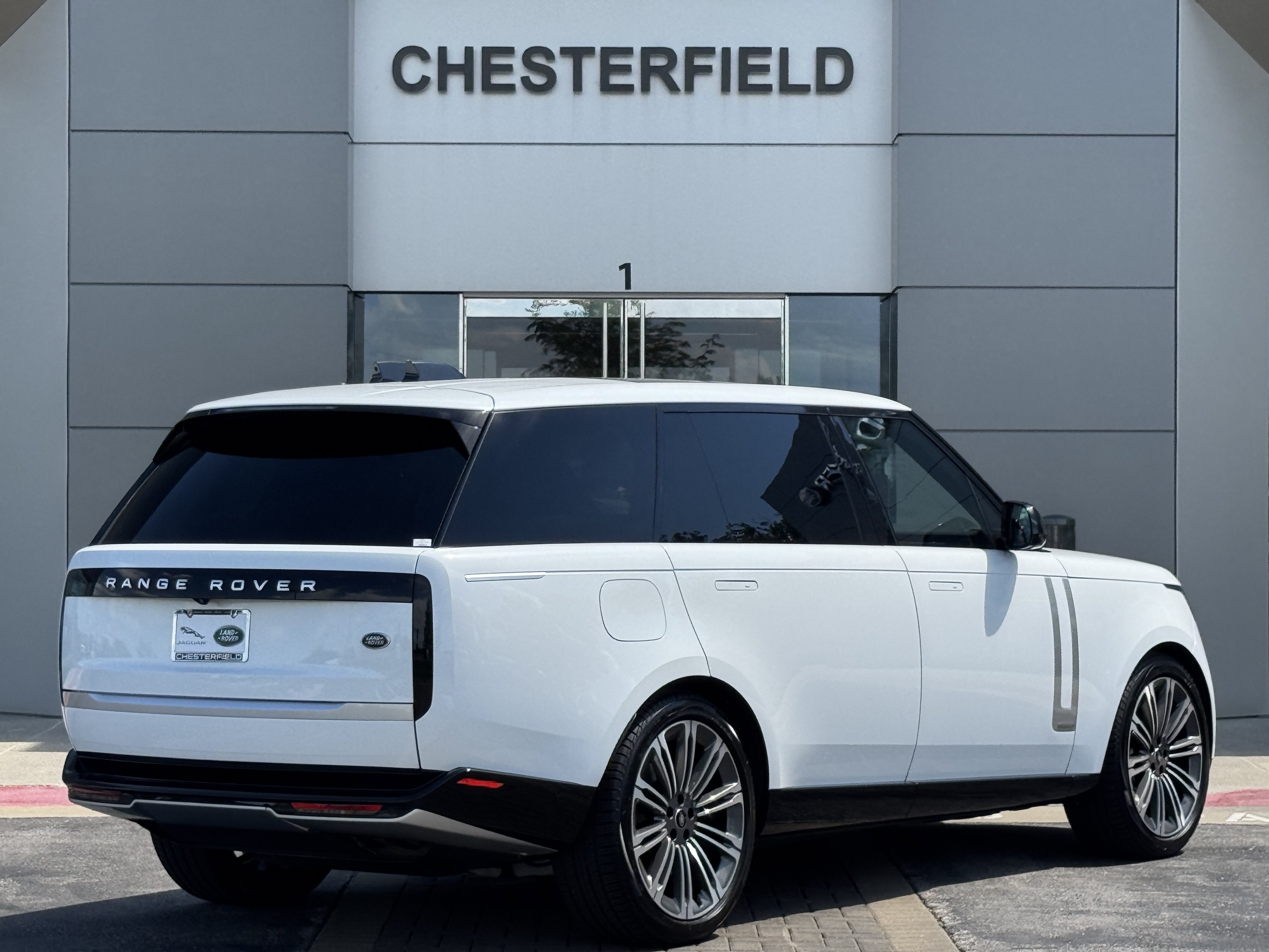 Certified 2023 Land Rover Range Rover Long Wheelbase Autobiography AWD/4WD image 2