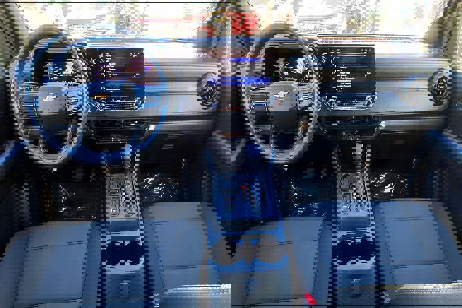 Used 2024 Chevrolet Colorado W/T image 15