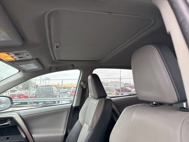 Used 2013 Toyota RAV4 Limited image 8