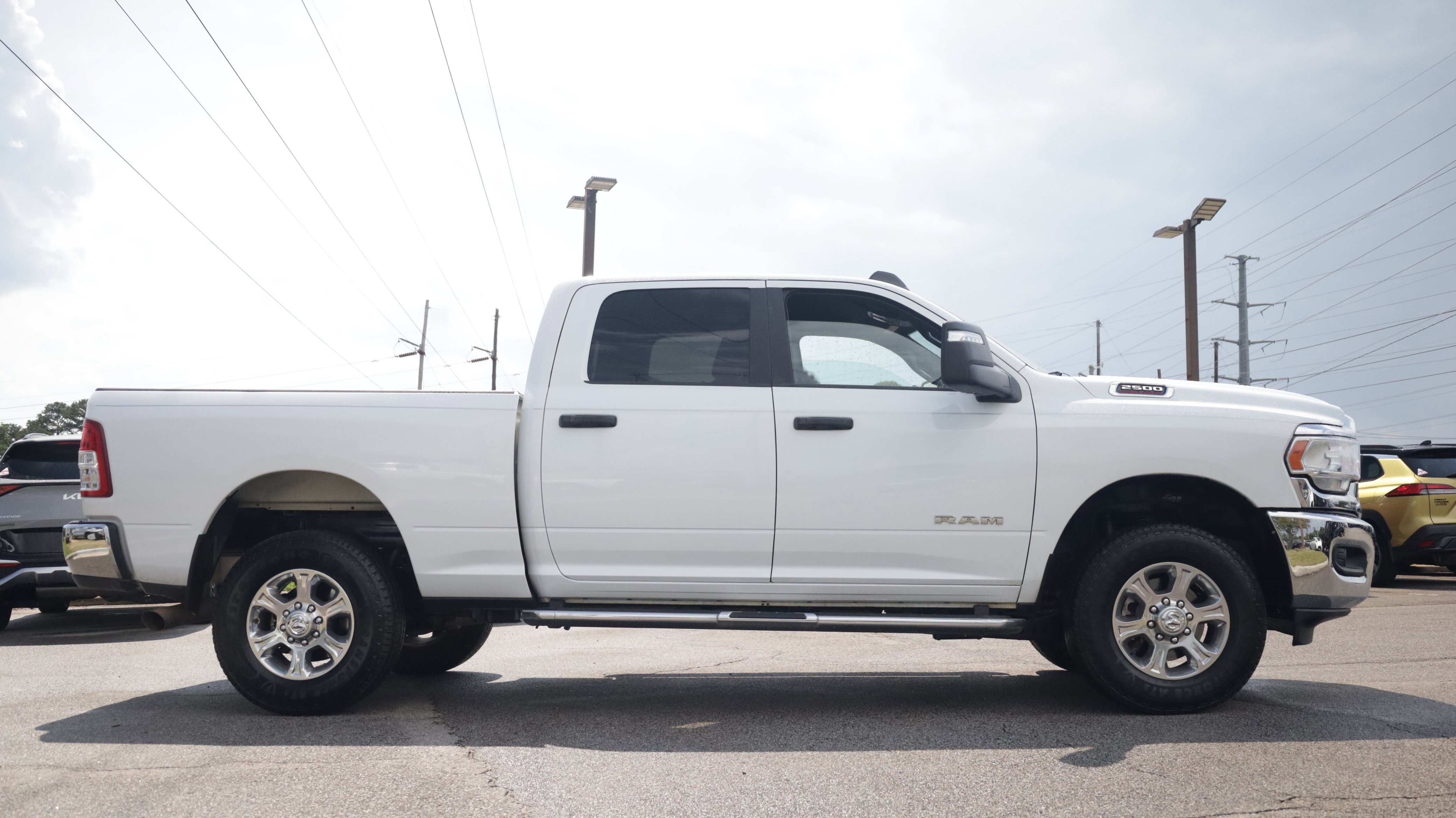 Used 2024 RAM 2500 Big Horn AWD/4WD image 4