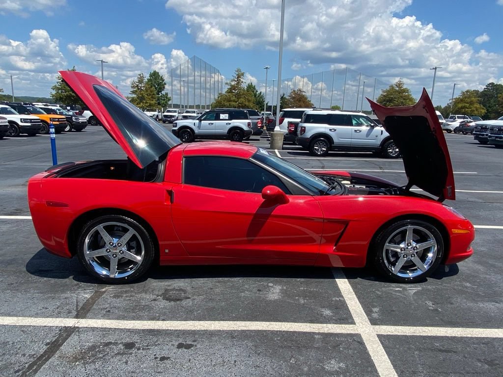 Used 2007 Chevrolet Corvette Coupe RWD image 28
