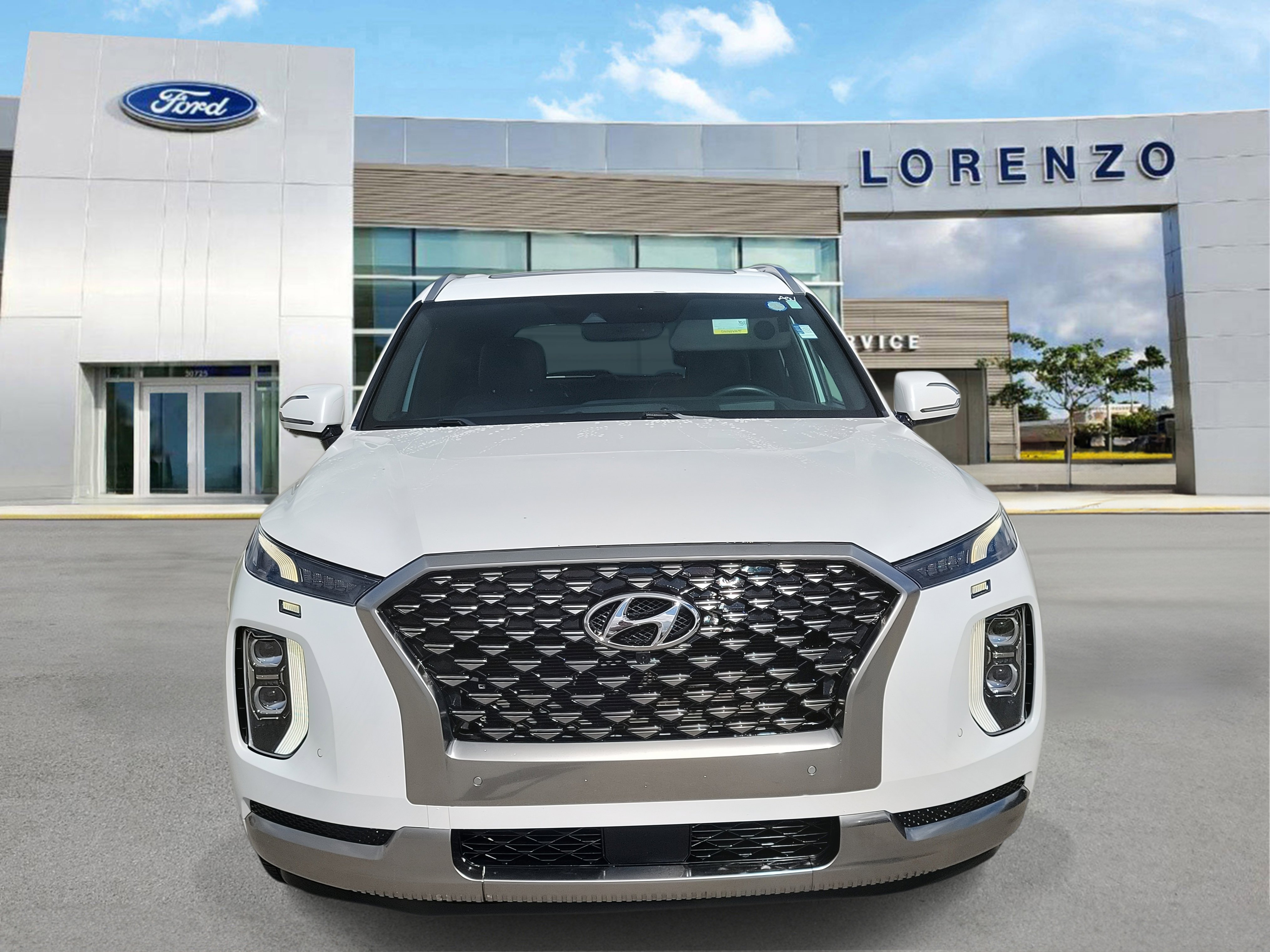 Used 2022 Hyundai Palisade Calligraphy image 2