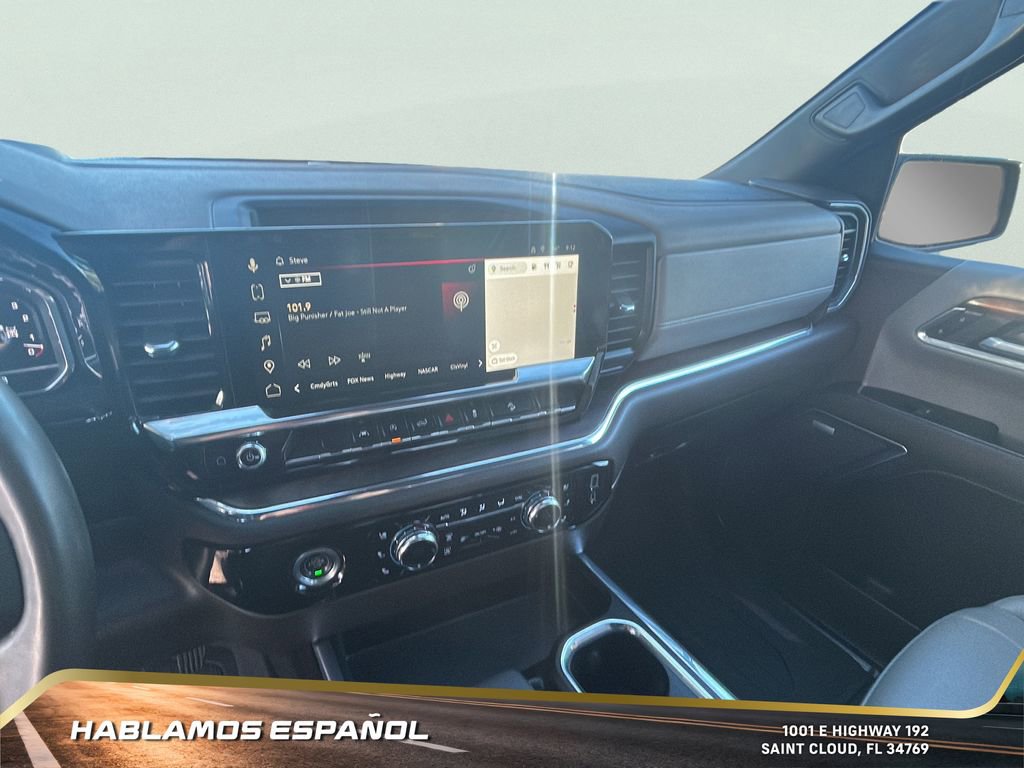 Used 2023 GMC Sierra 1500 SLT image 13