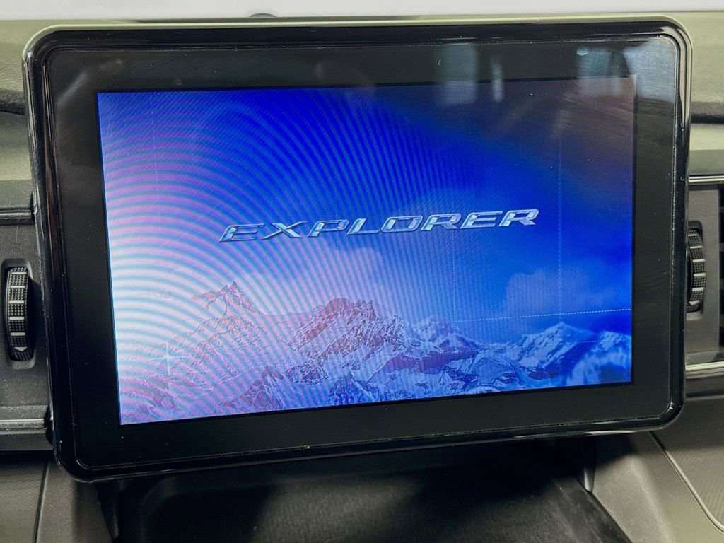 Used 2022 Ford Explorer XLT w/ Equipment Group 202A image 34