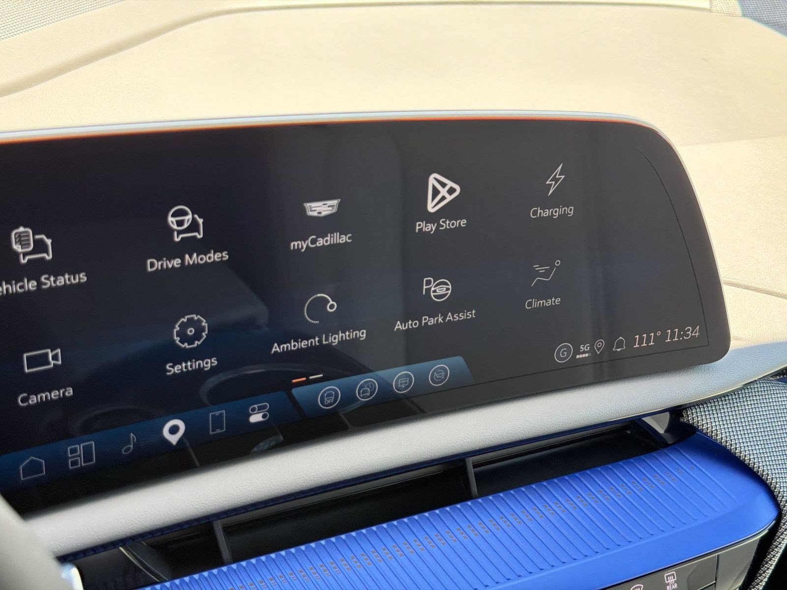 New 2027 Cadillac Optiq Sport RWD image 19