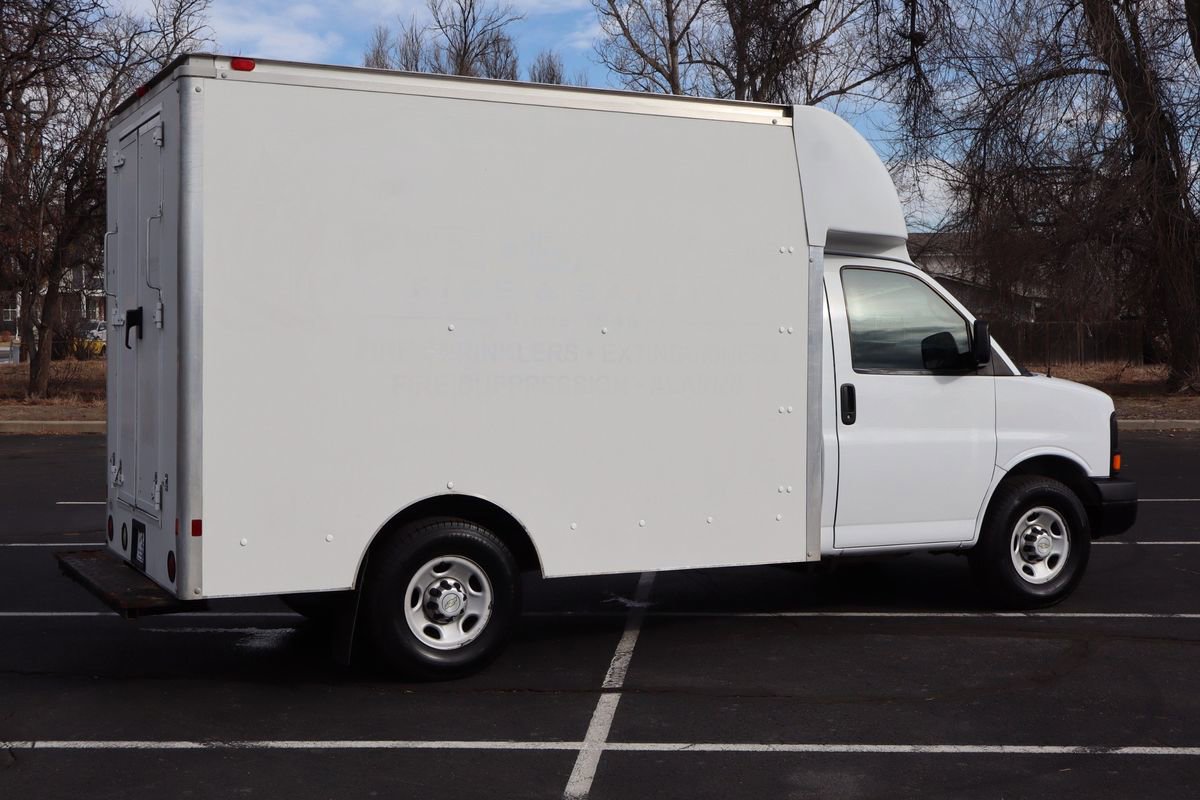 Used 2011 Chevrolet Express 3500 image 4