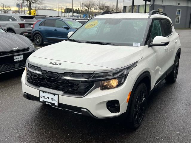 Certified 2025 Kia Seltos X-Line image 4