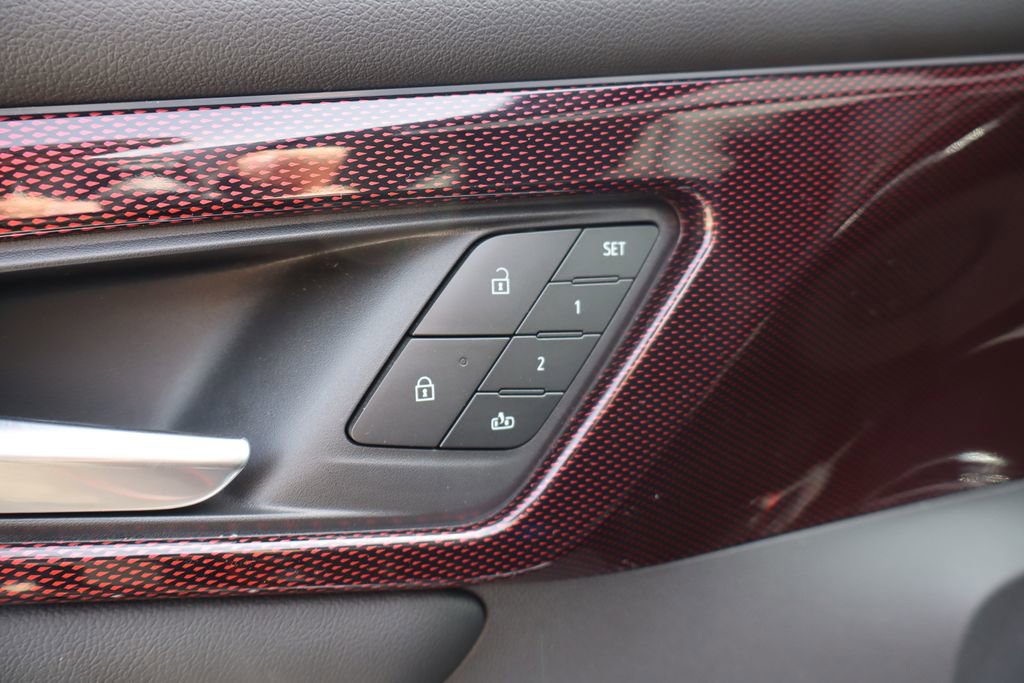 New 2026 Chevrolet Traverse RS AWD/4WD image 14