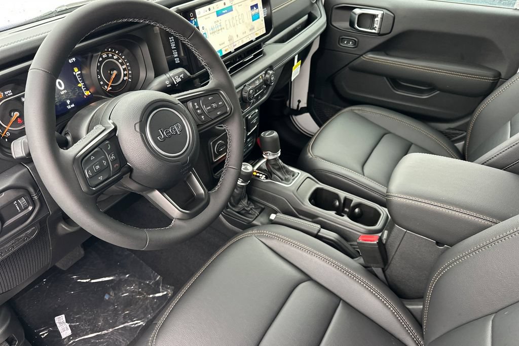 New 2025 Jeep Gladiator Sport AWD/4WD image 10