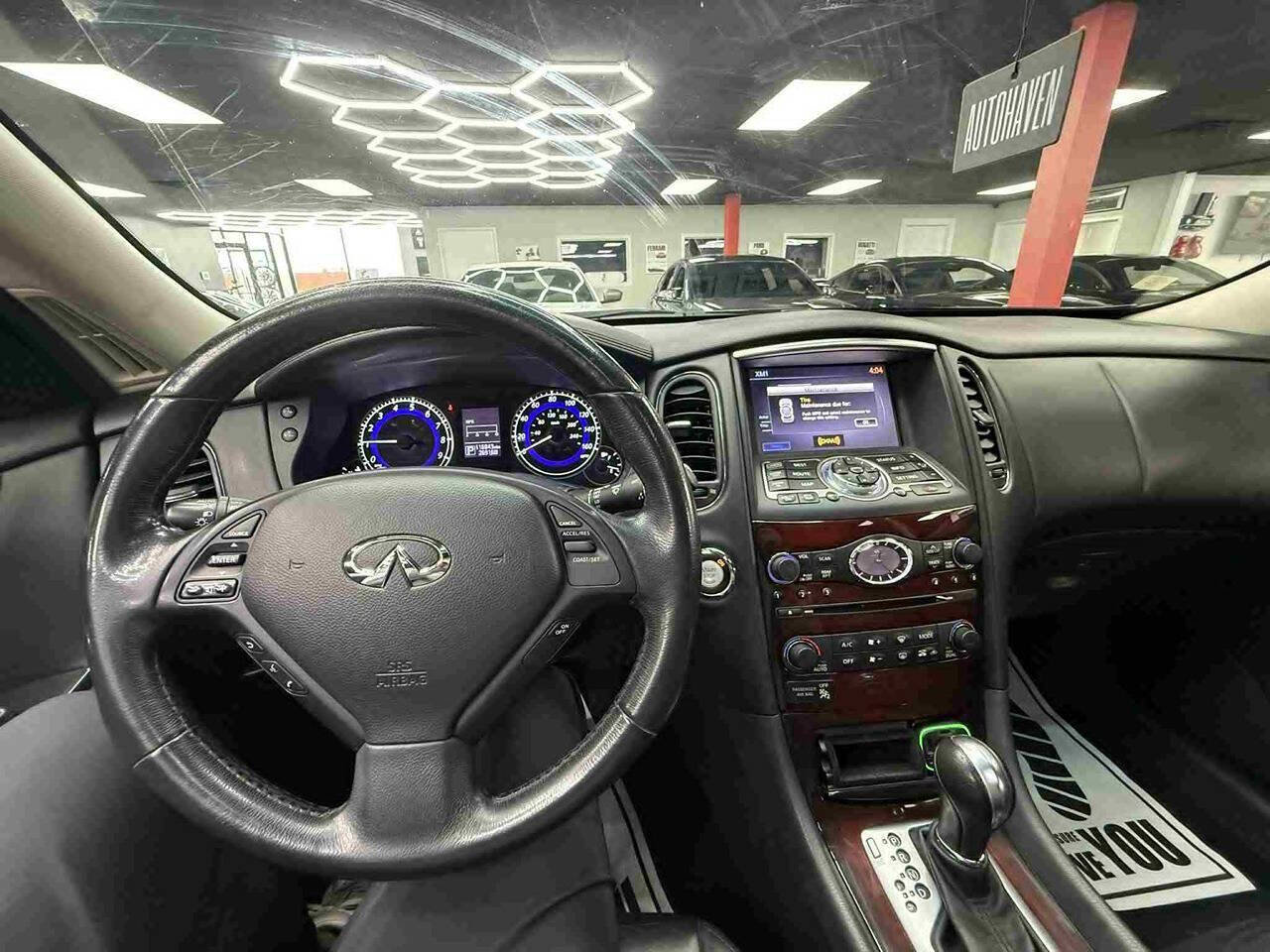 Used 2016 INFINITI QX50 AWD image 16