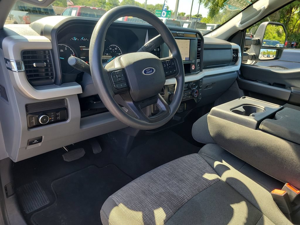 Certified 2025 Ford F250 XLT AWD/4WD image 16