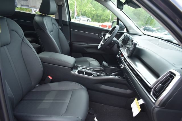New 2026 Kia Sorento S w/ S Panoramic Sunroof Package AWD/4WD image 13