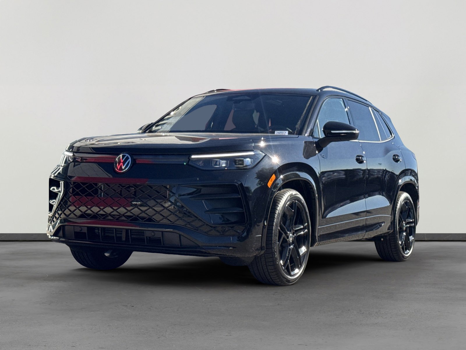 New 2026 Volkswagen Tiguan SE R-Line image 1