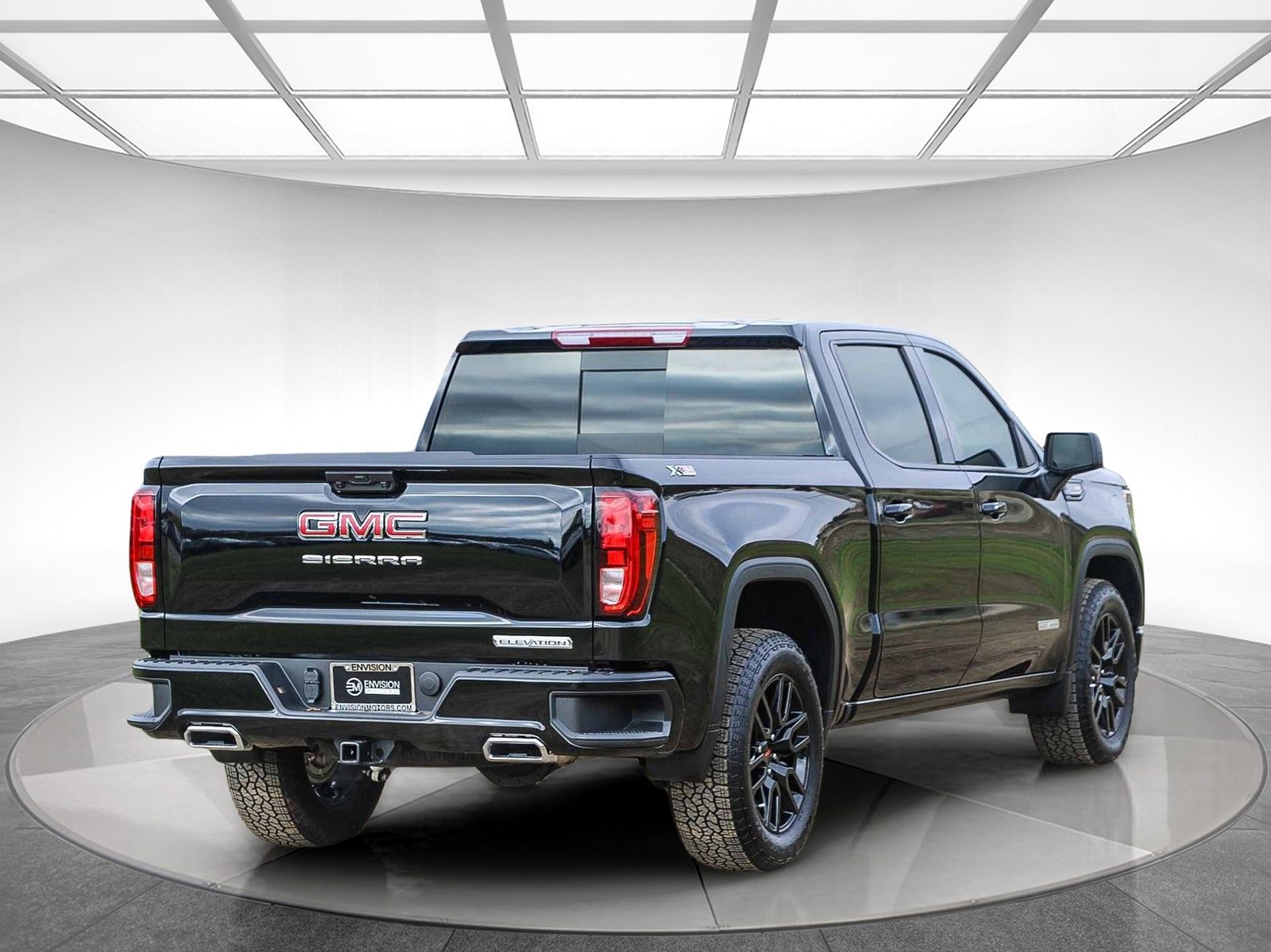Used 2025 GMC Sierra 1500 Elevation w/ Preferred Package image 4