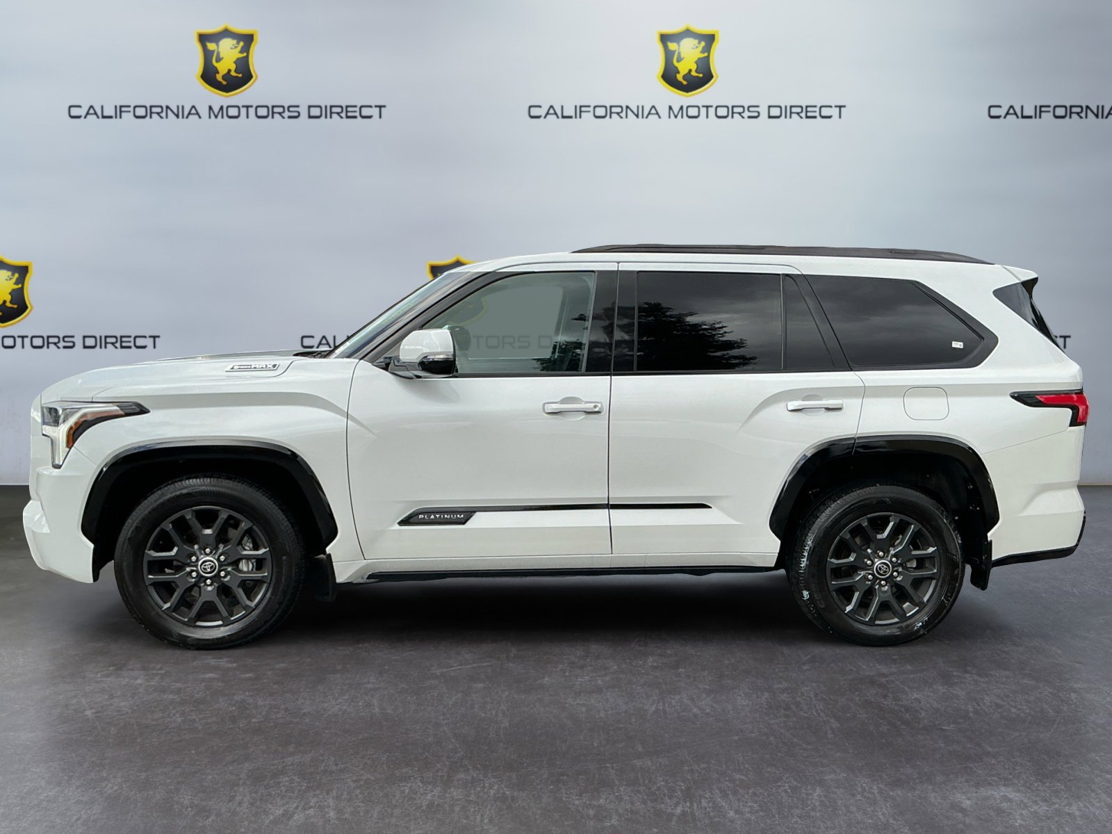 Used 2023 Toyota Sequoia Platinum image 8