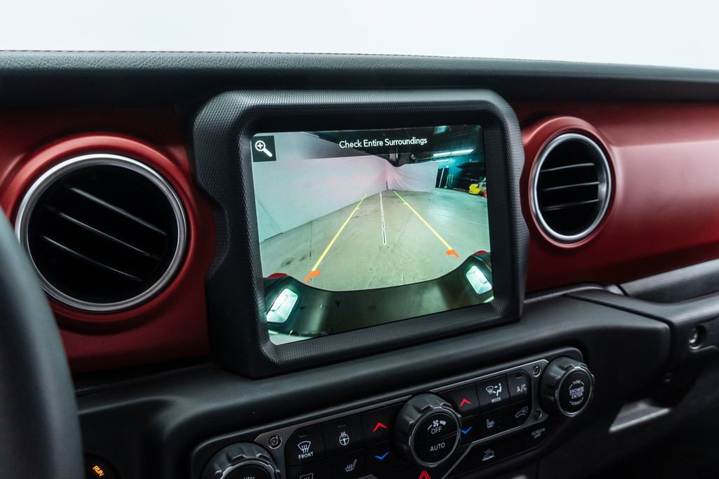 Used 2023 Jeep Gladiator Rubicon w/ LED Lighting Group image 17