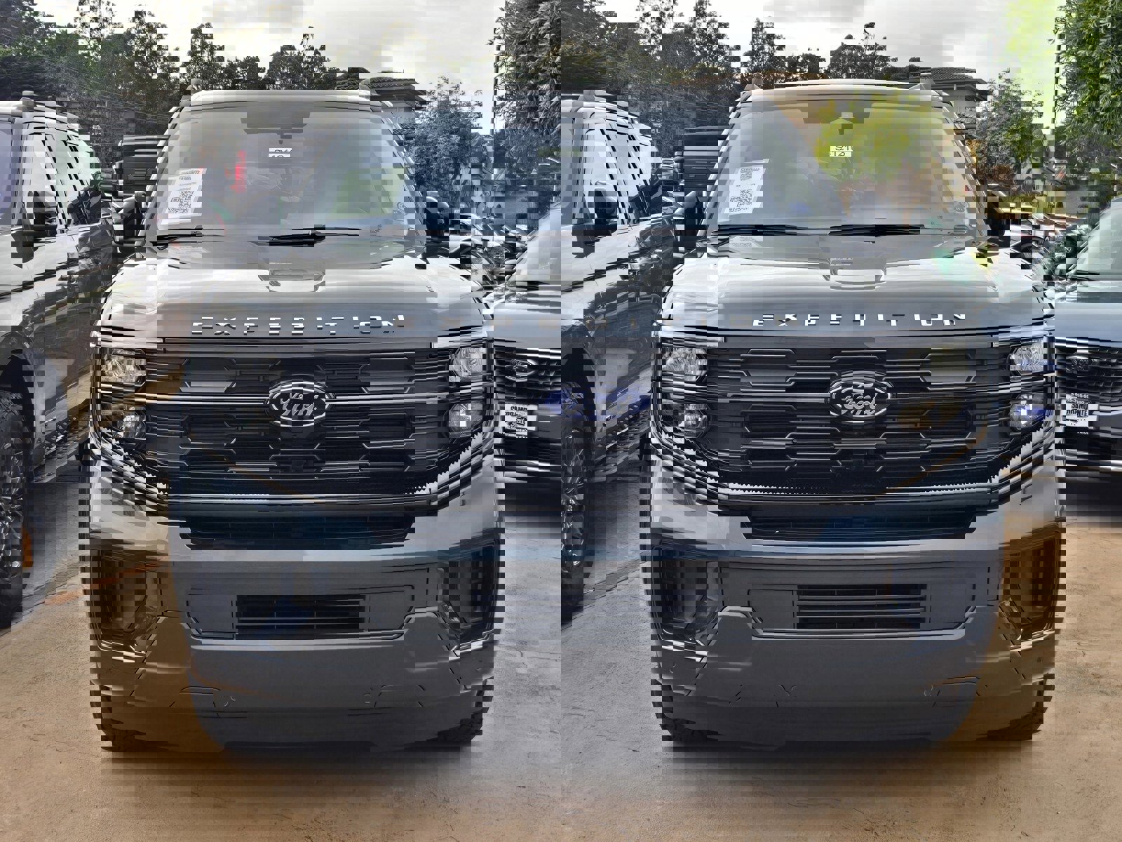 New 2025 Ford Expedition Max Active image 3