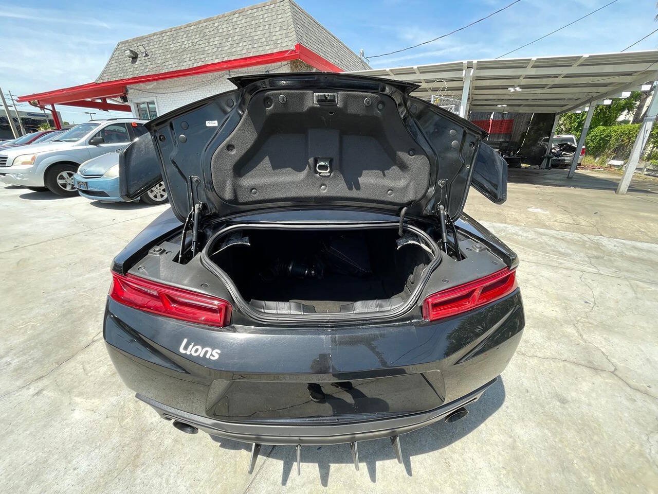 Used 2018 Chevrolet Camaro LT w/ RS Package RWD image 5
