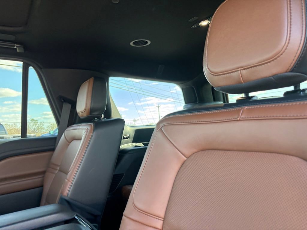 Used 2024 Lincoln Navigator Reserve image 35