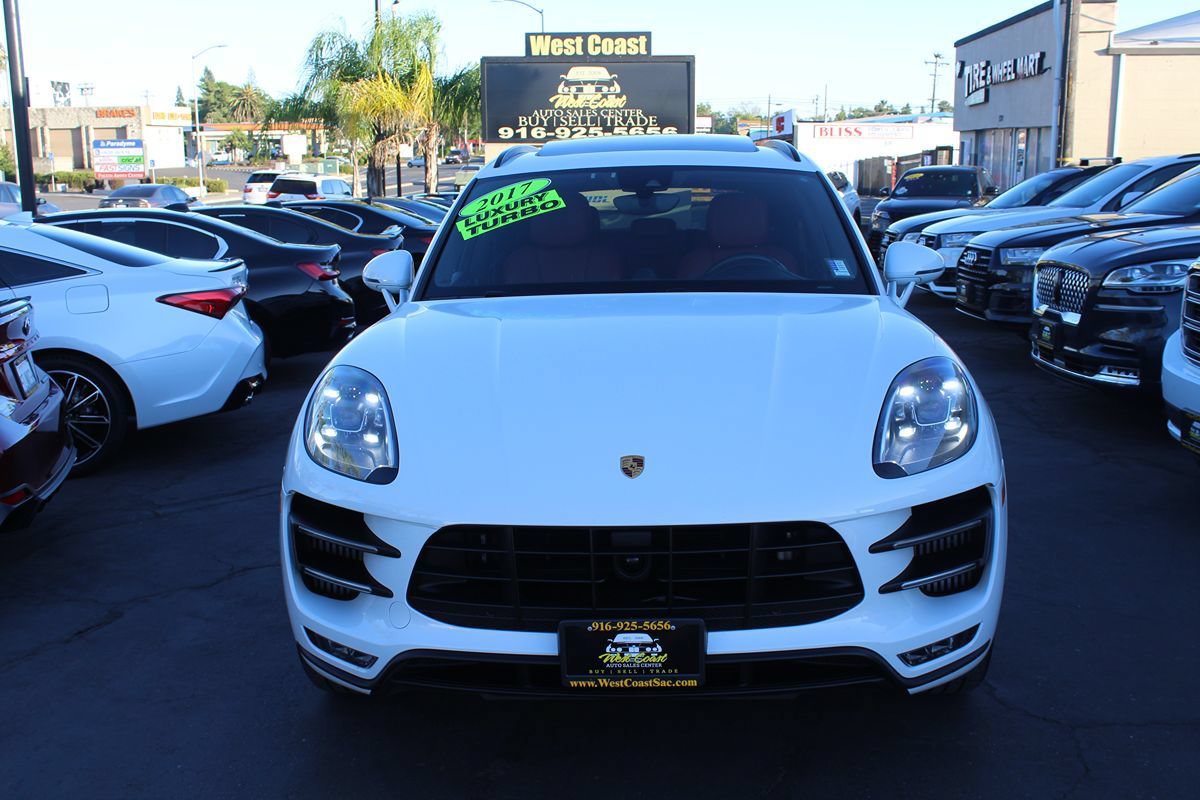 Used 2017 Porsche Macan Turbo AWD/4WD image 3